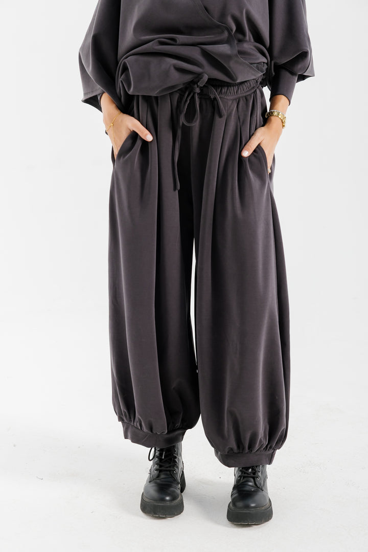 Gather Pants - Dark Grey