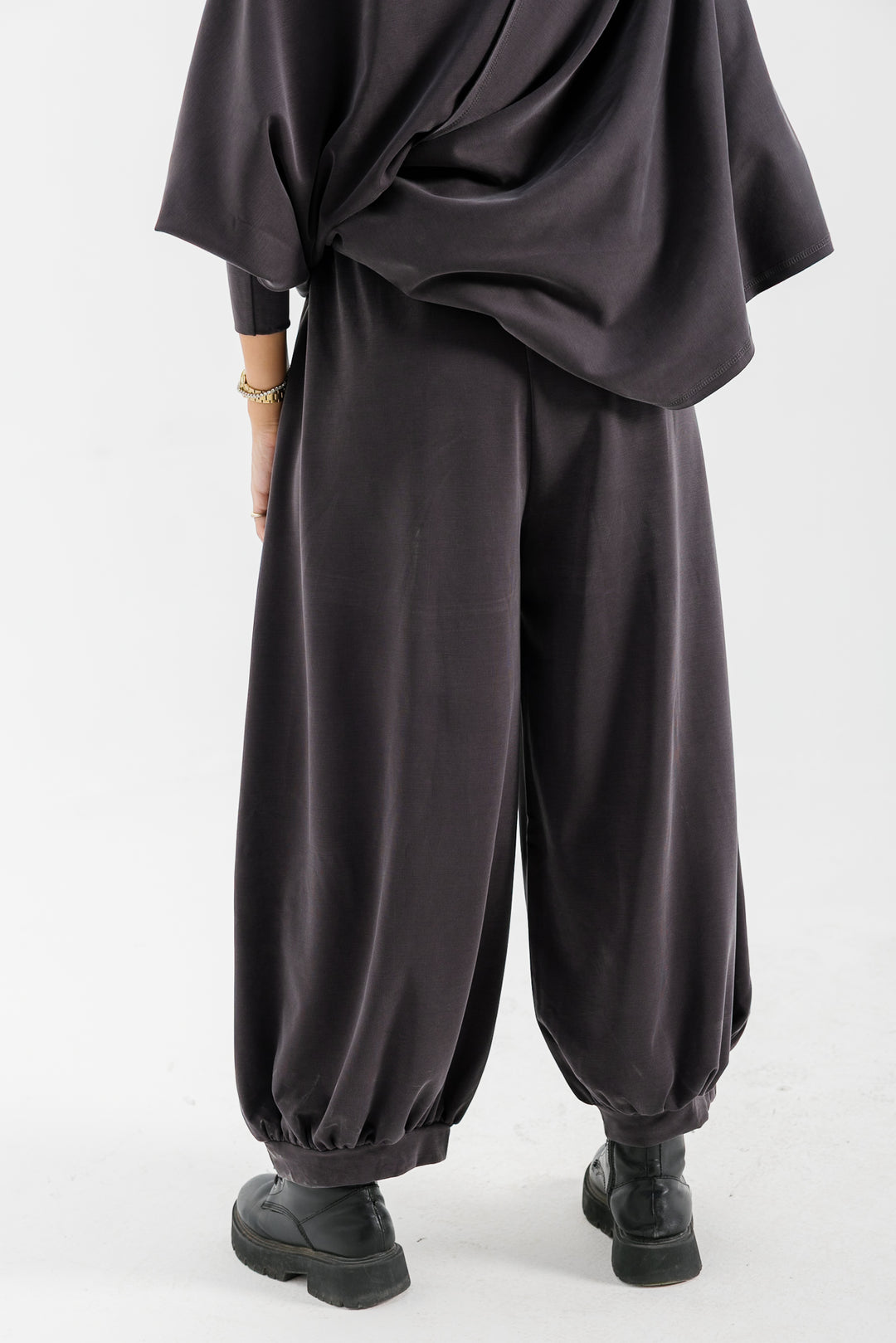 Gather Pants - Dark Grey