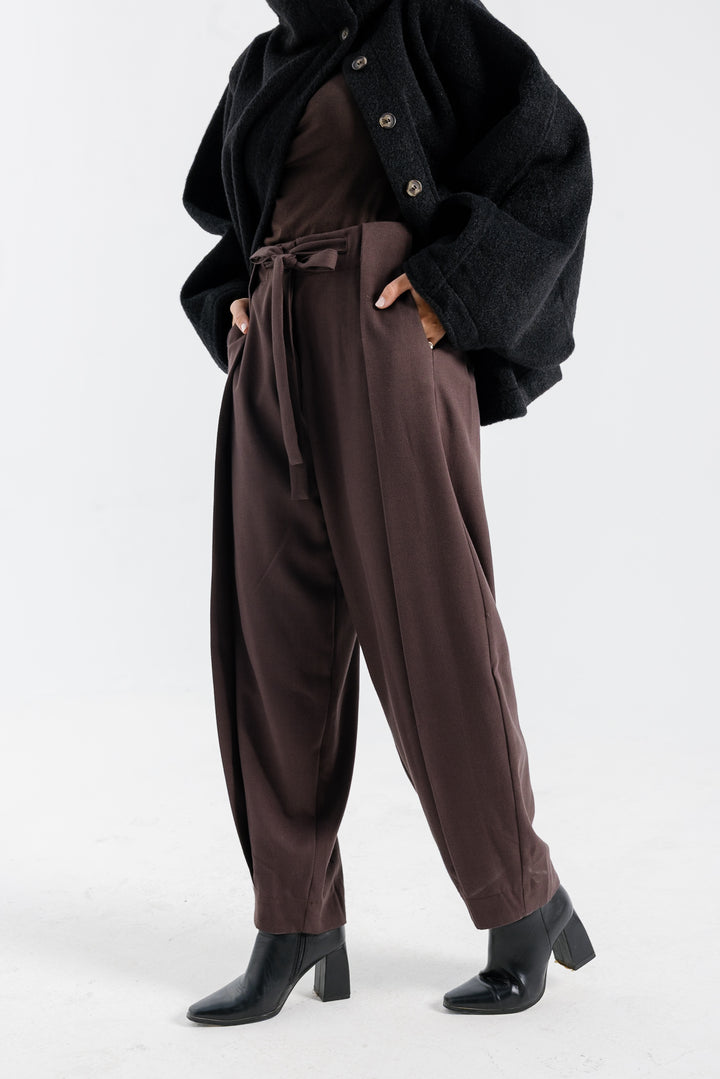 Wool Barrel Cut Pants - Brown