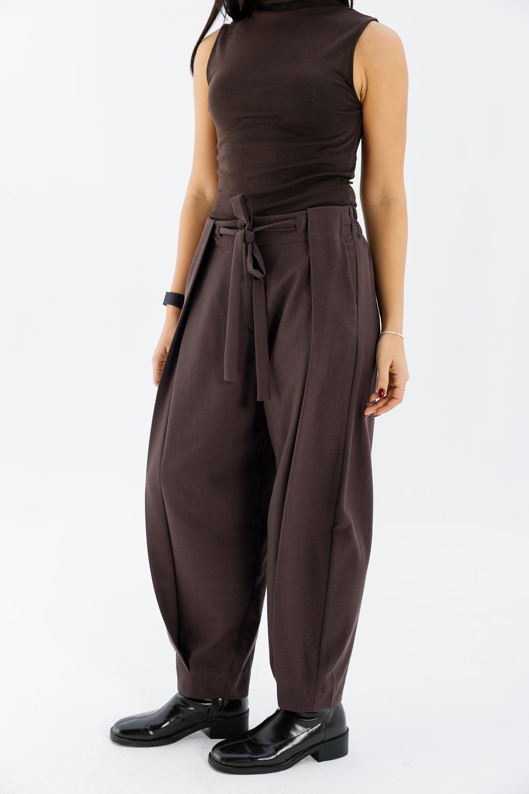 Wool Barrel Cut Pants - Brown