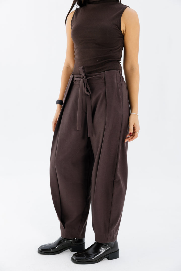 Wool Barrel Cut Pants - Brown