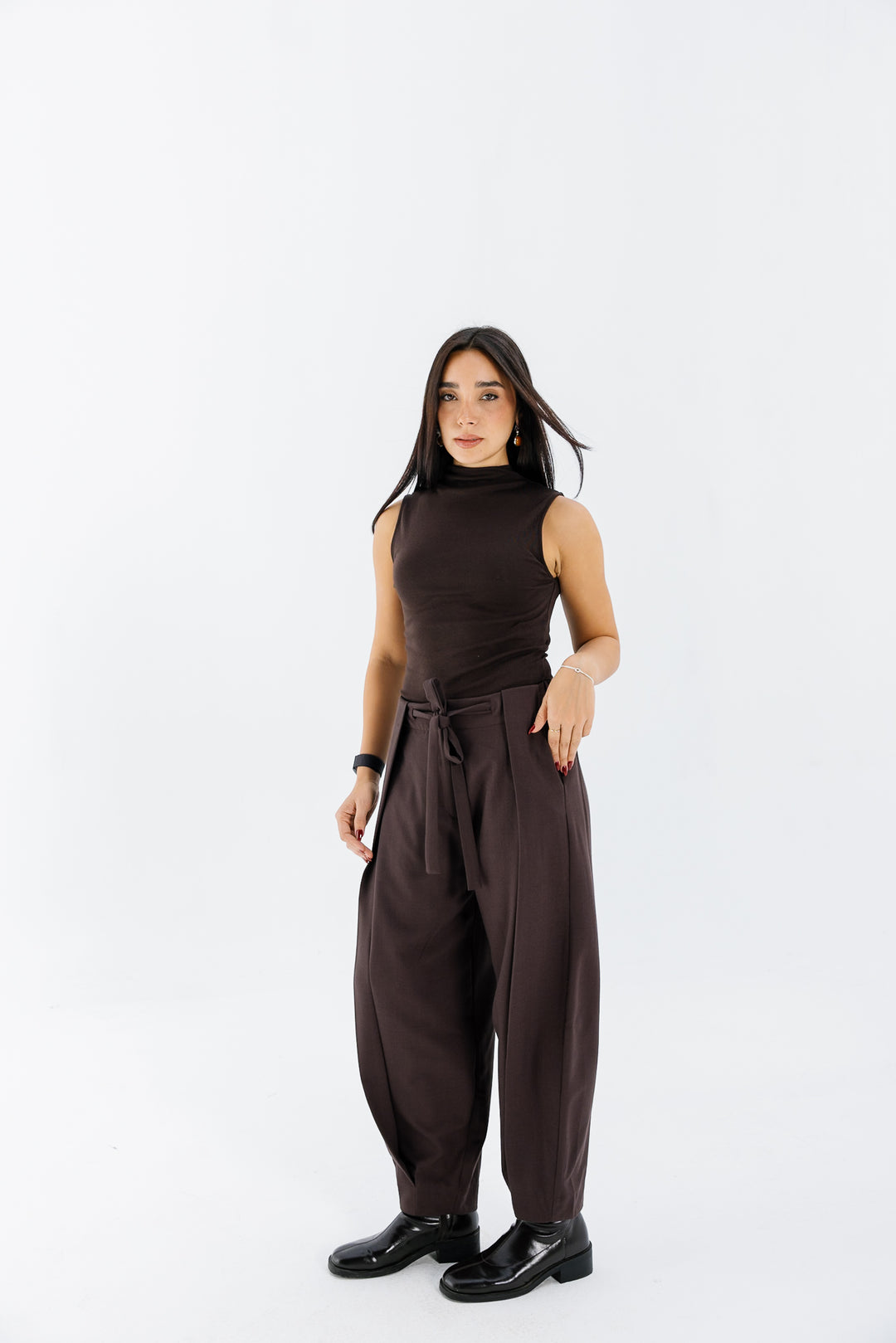 Wool Barrel Cut Pants - Brown