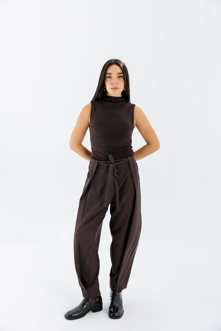 Wool Barrel Cut Pants - Brown