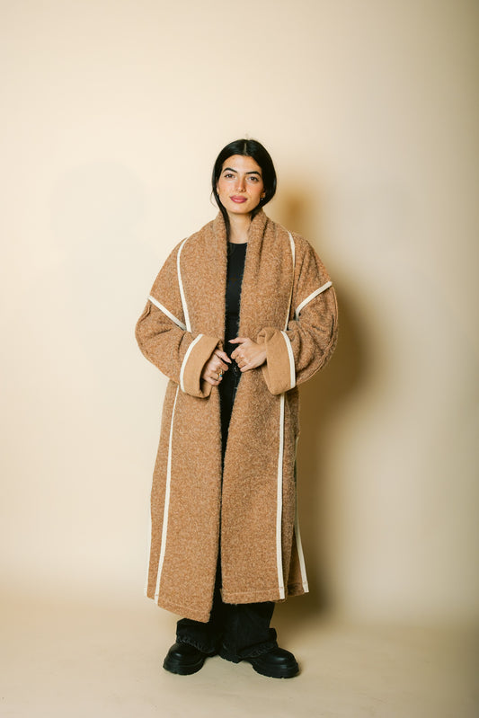 Edged Flipped Collar Coat - Camel