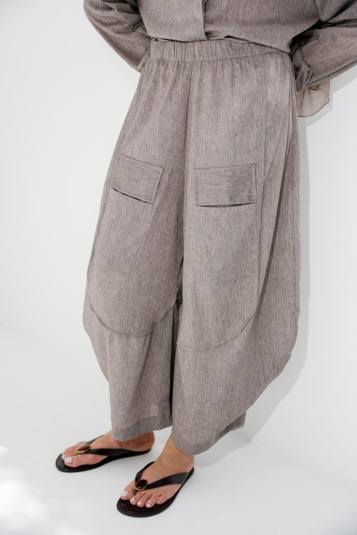 Breeze Balloon Linen Pants - Brown