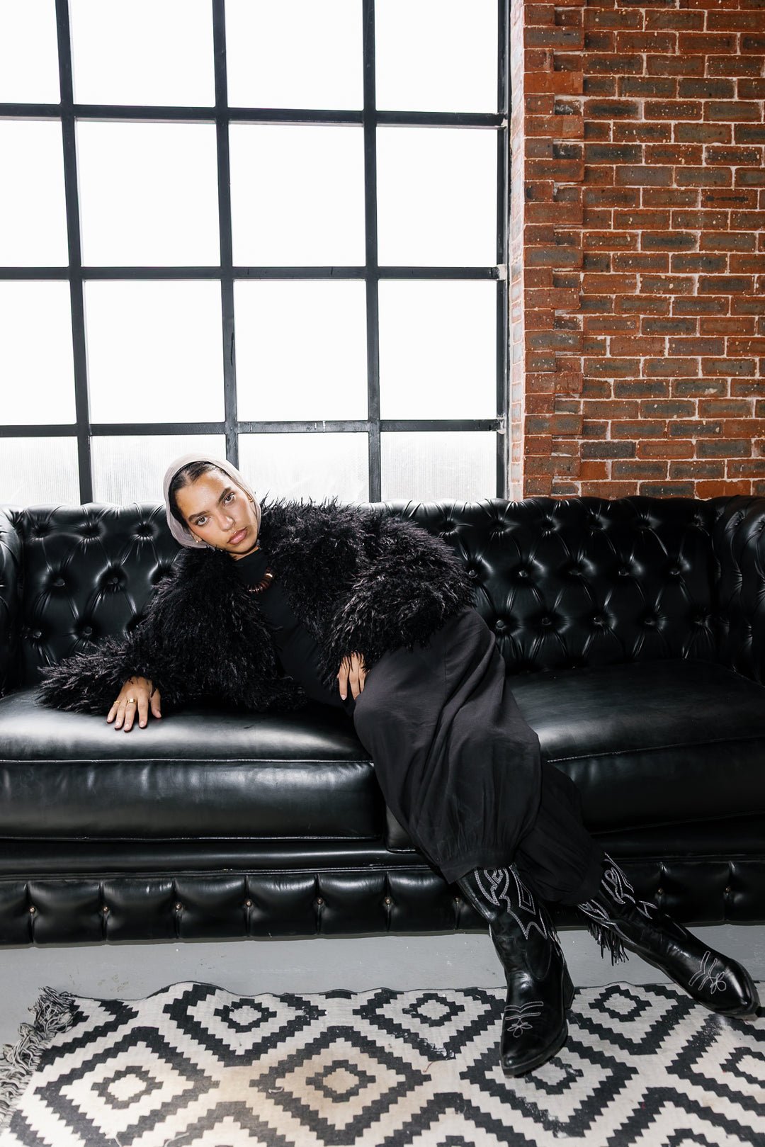 Bold Fur Jacket - Black (Premium Edition)