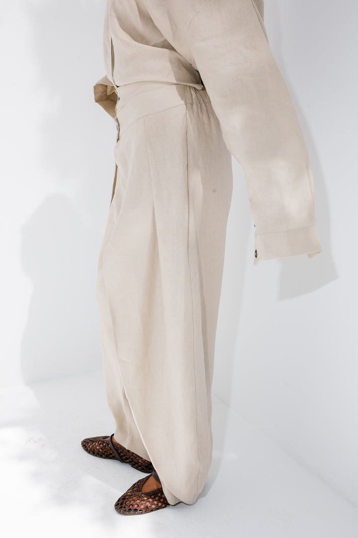 Double Buttoned Linen Pants - Beige