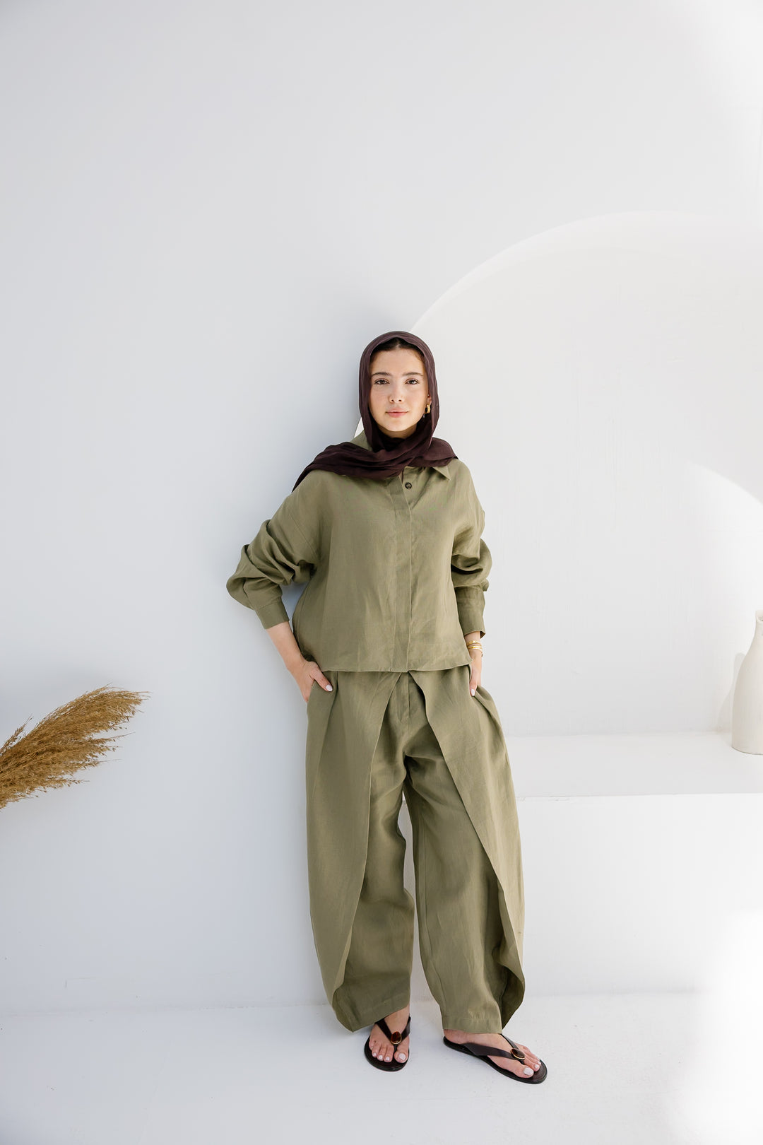 Double Buttoned Linen Pants - Olive