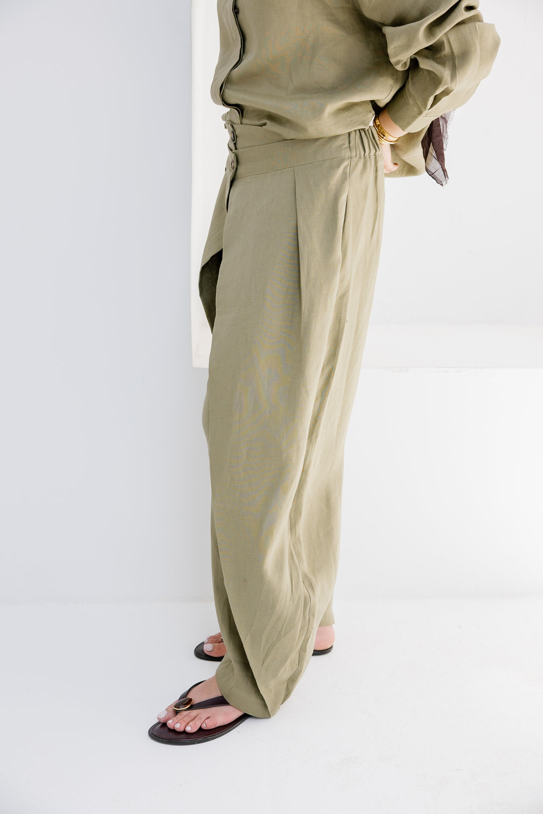 Double Buttoned Linen Pants - Olive