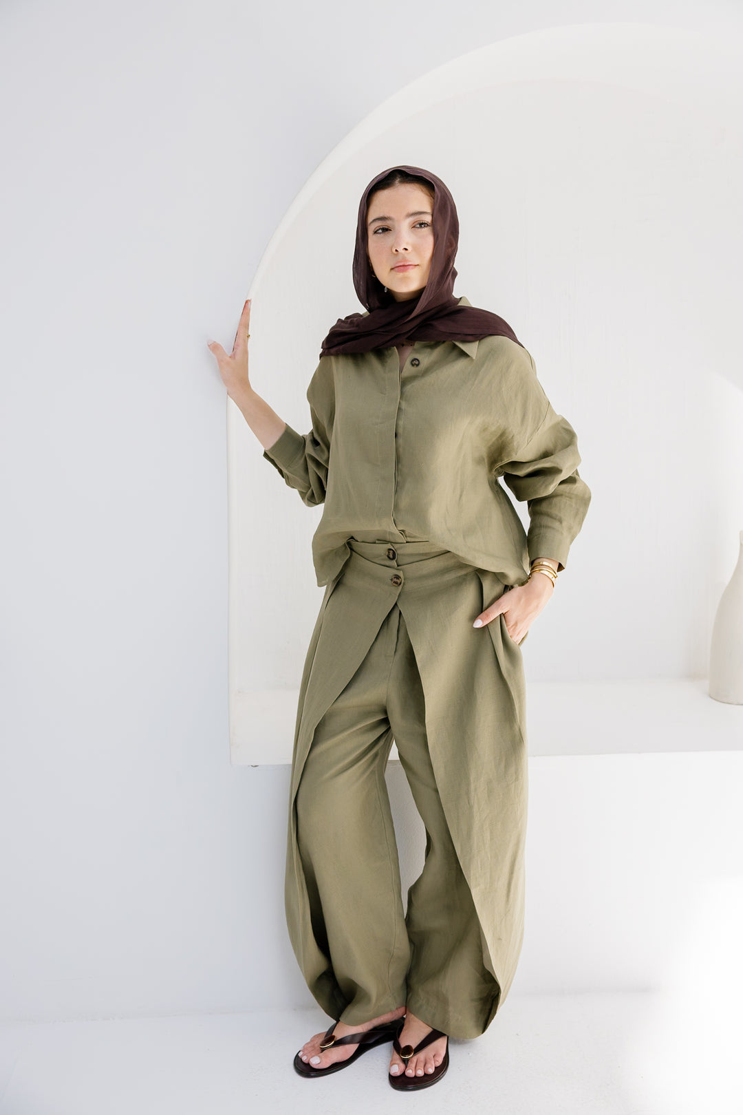 Double Buttoned Linen Pants - Olive