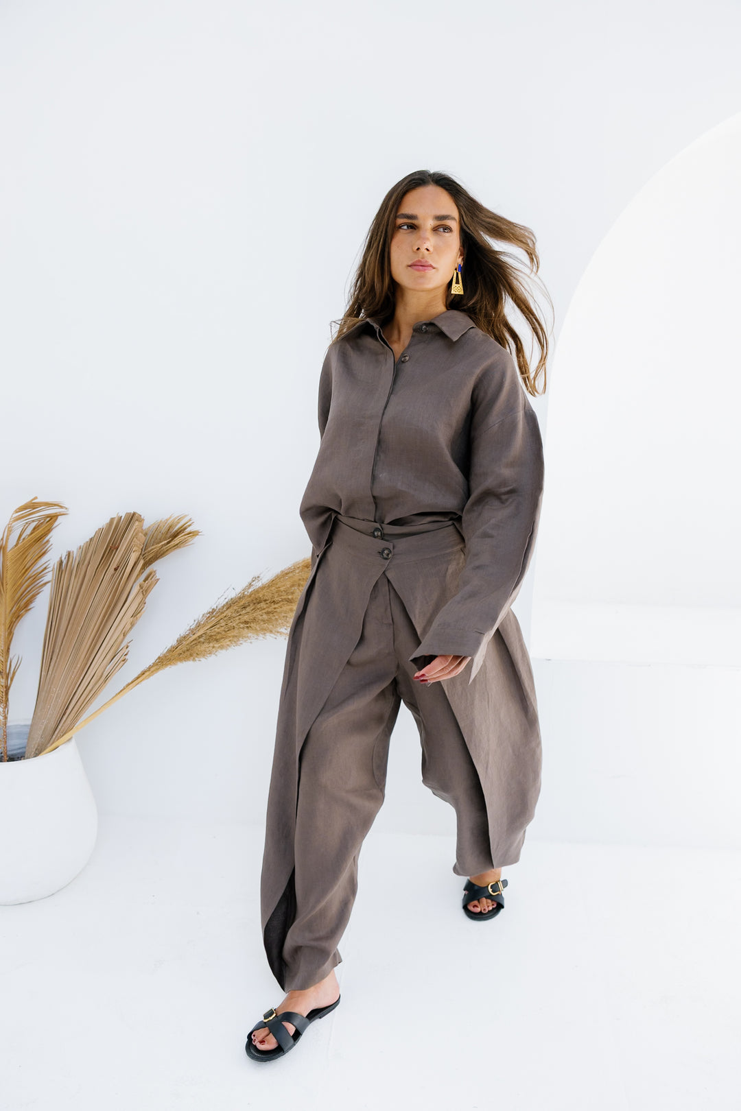 Double Buttoned Linen Pants - Brown