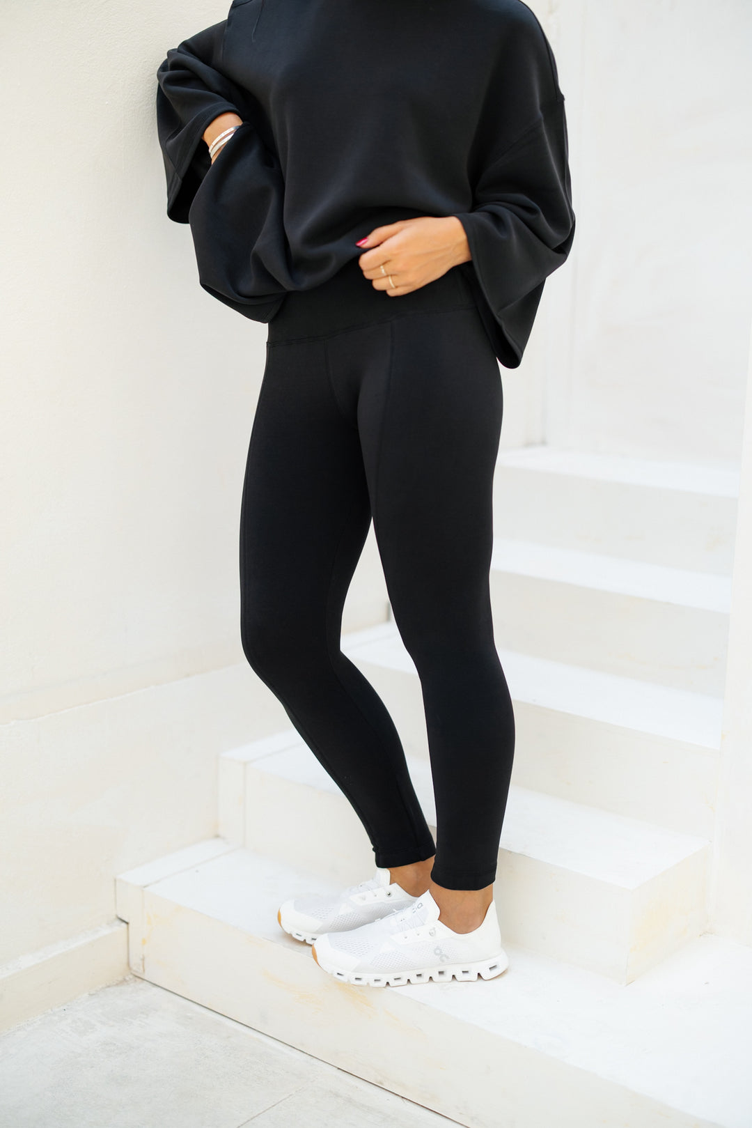 Ease Out Leggings - Black