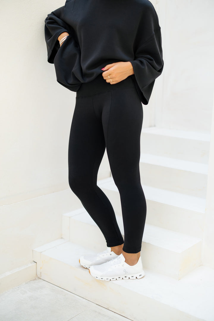 Ease Out Leggings - Black