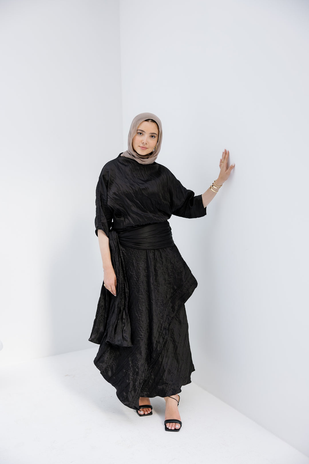 Satin Set - Black (7-10 DAYS PRE-ORDER)