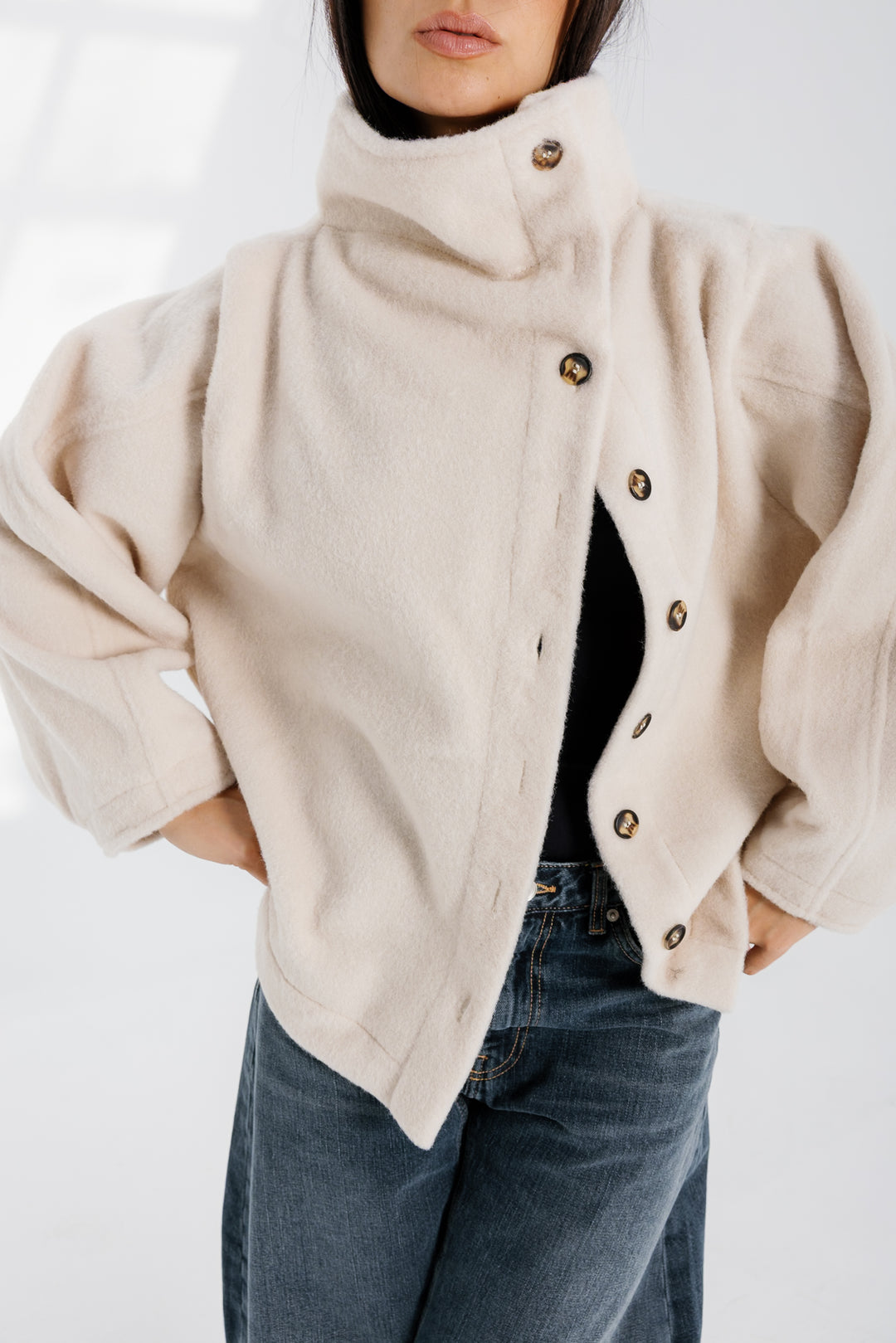 Sided Collar Jacket - Creme