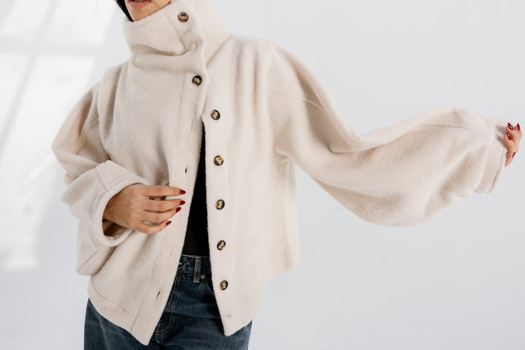 Sided Collar Jacket - Creme